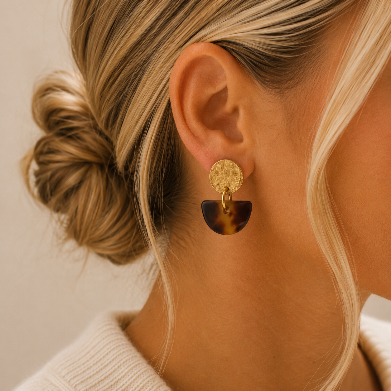 Anna Petite Resin Earrings 3926